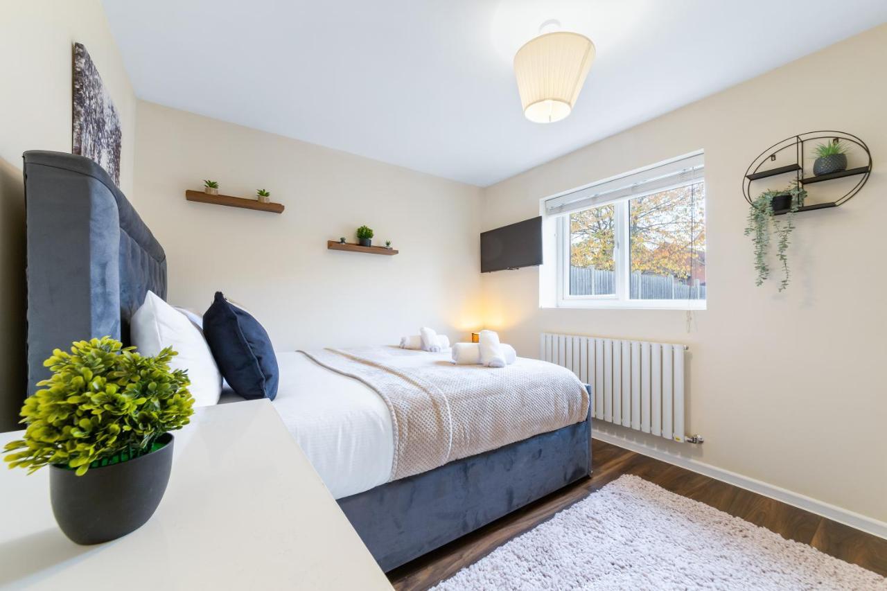איילוורת' Twickenham Homes מראה חיצוני תמונה